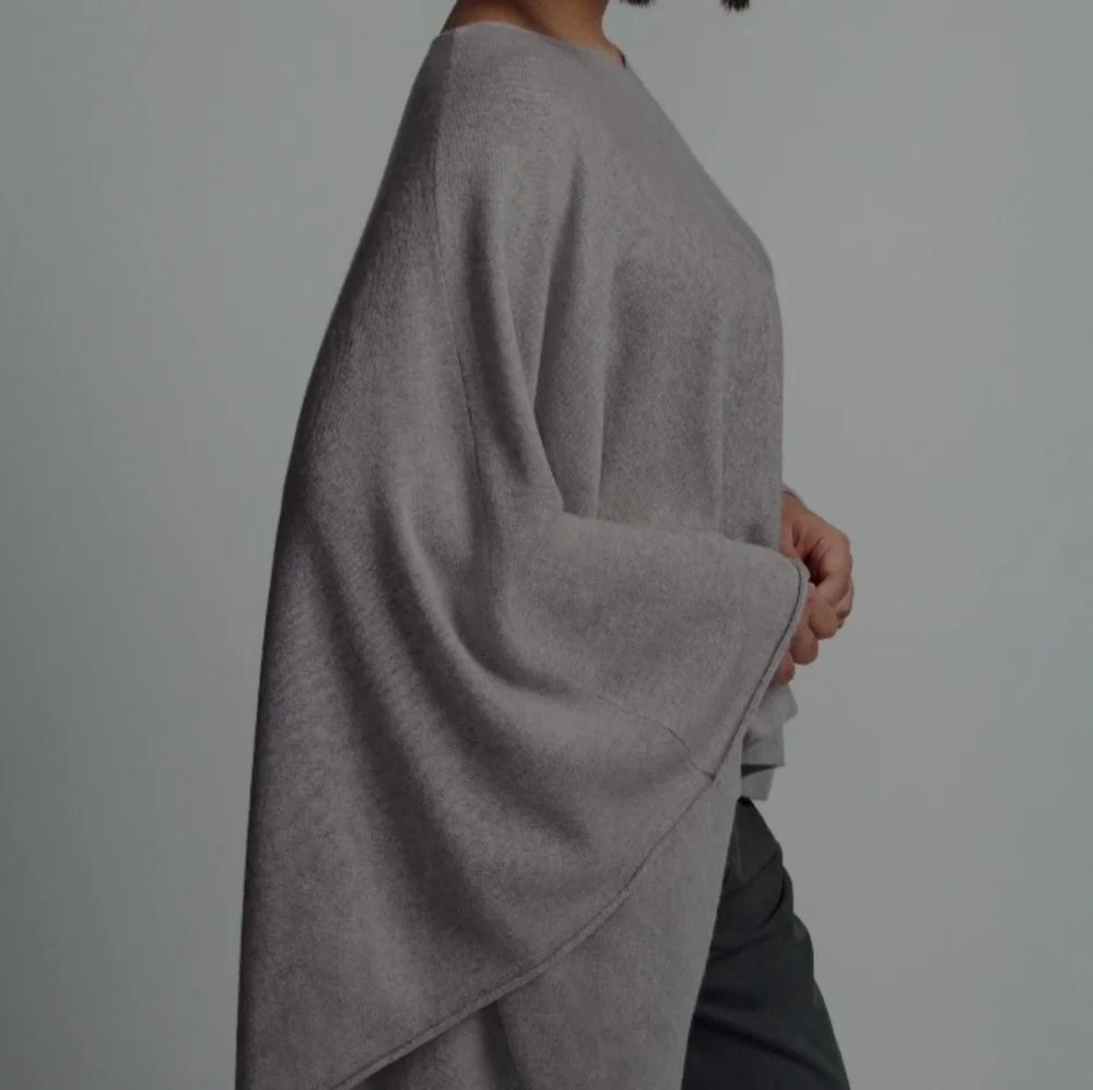 ZARA REAL WOOL SOFT ASYMMETRIC SWEATER NWT SIZE MEDIUM